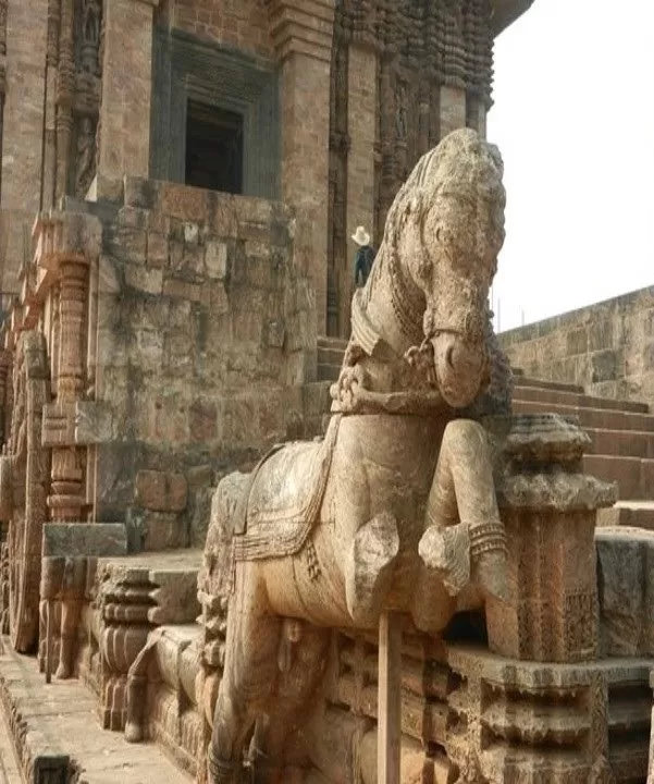 #कोणार्क, कोणार्क सूर्य मंदिर,कोणार्क सूर्य मंदिर का रहस्य,सूर्य मंदिर कोणार्क,कोणार्क मंदिर का रहस्य, #सनातन, #सनातनयात्रा, #KonarkTemple, #KonarkSunTemple, Mystery of Konark Sun Temple, Architecture and History of Konark Temple, #SunTemple, #Konark, #Sanatan, #SanatanaYatra,